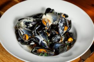 Suesey Street, Irish Mussels, Con O'Donoghue