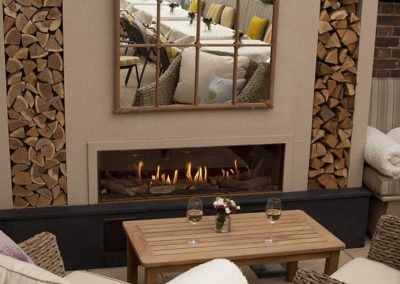 Suesey Street- Heated, Year-Round Outdoor Terrace, Fireplace and Wineglasses