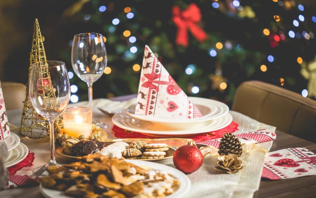 Christmas table, Christmas dinner, dinner tips, plan ahead